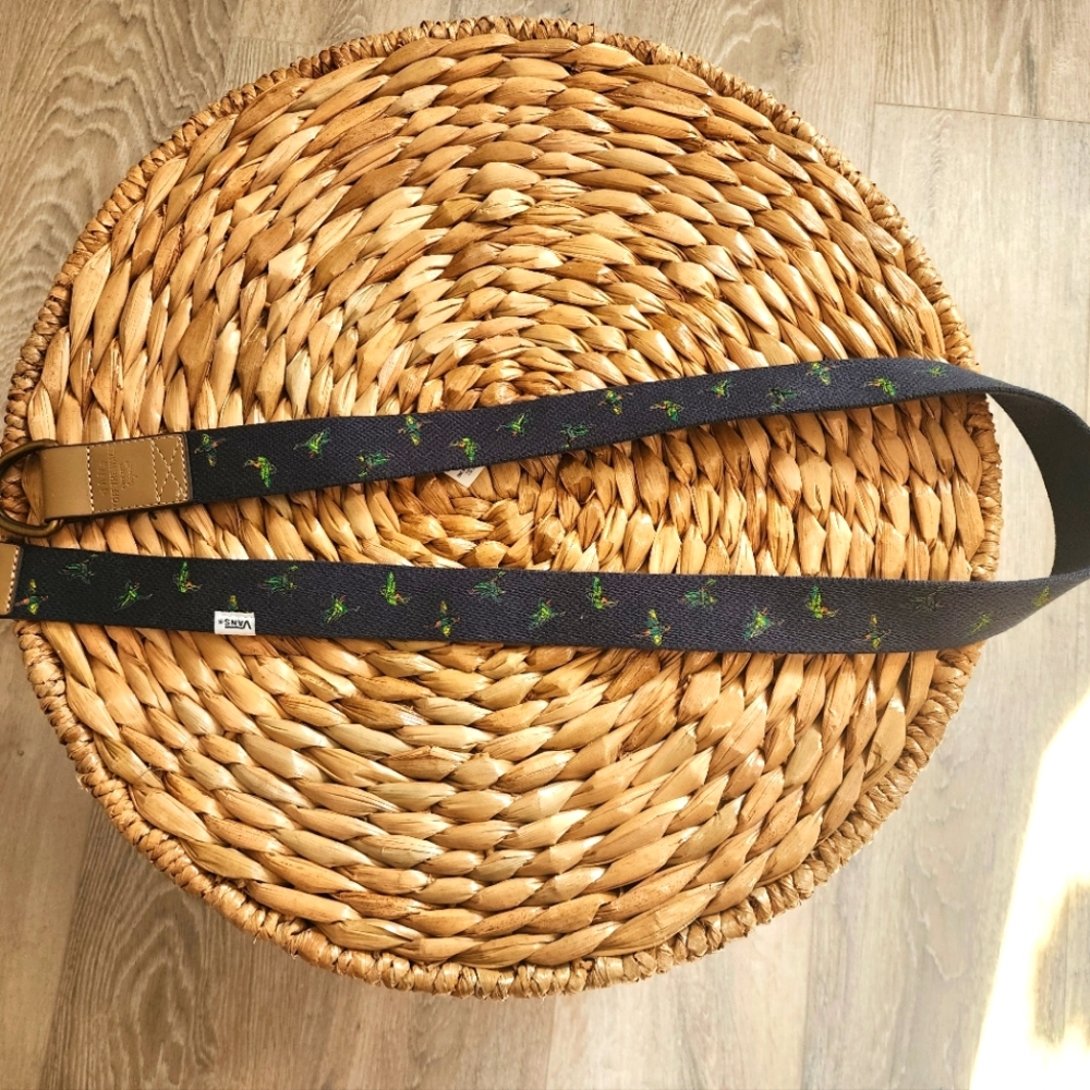 Vans navy belt